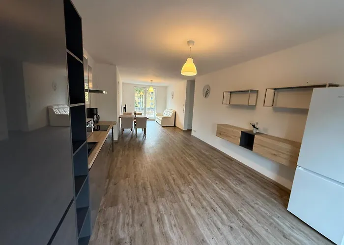 Wunderschoene In Leipzig 1 Og Rechts Appartement *